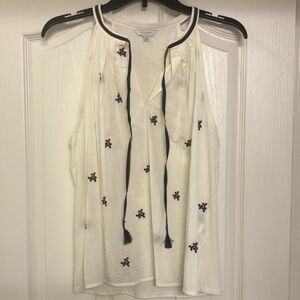 Lucky Brand Women’s Cream w/Blue Red Embroidered Sleeveless Top